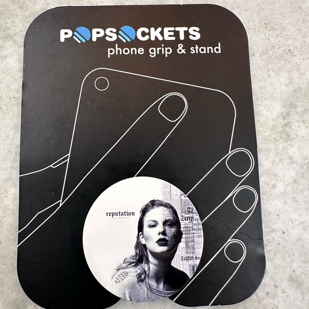 Taylor Swift Reputation Tour PopSocket Black and White Phone Cover Grip Stand